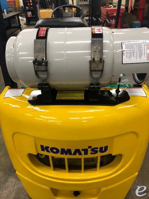 2001 Komatsu FG25ST-12