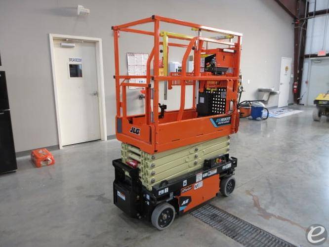 2026 JLG ES1930M