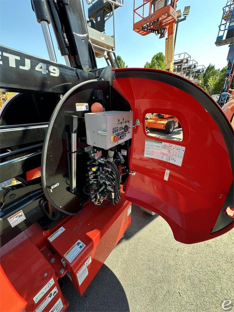 2024 Manitou AETJ49