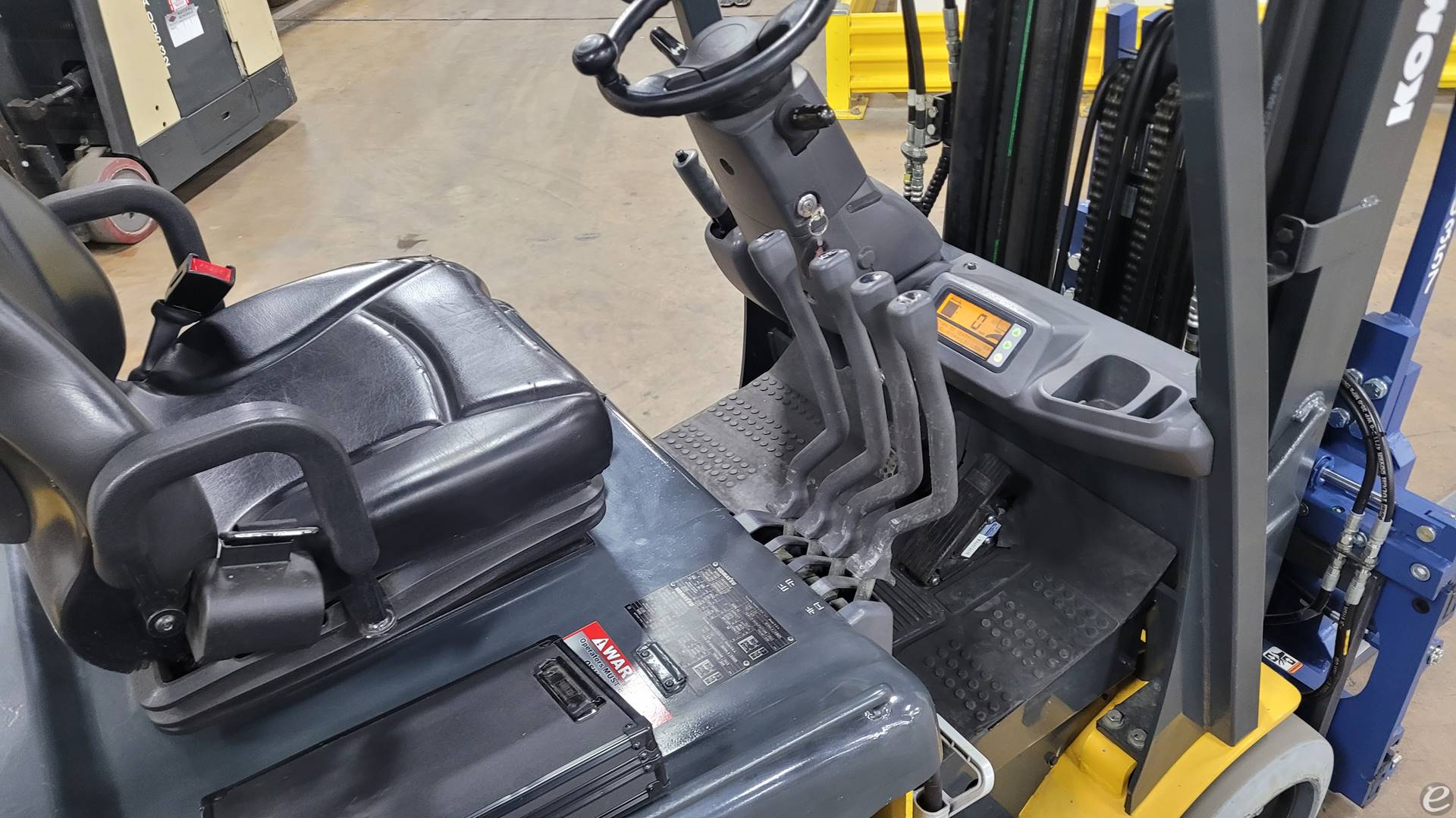 2015 Komatsu FB30SHU-6