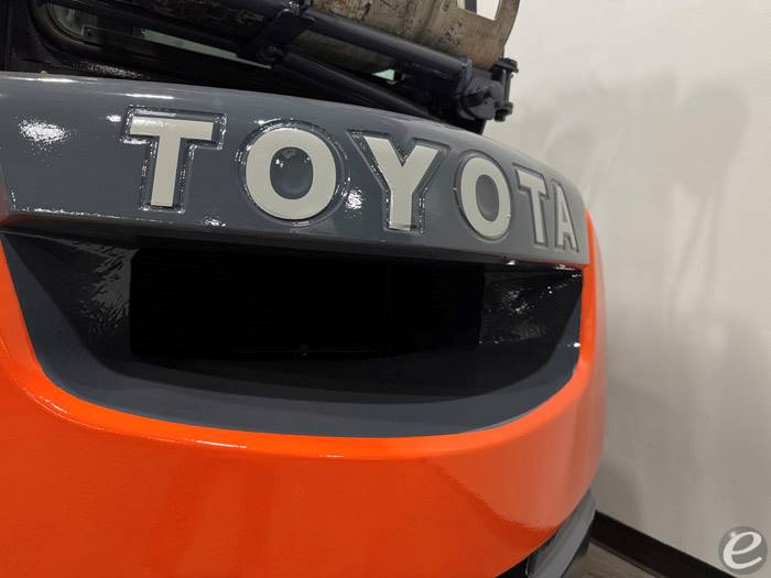 2010 Toyota 8FGU25