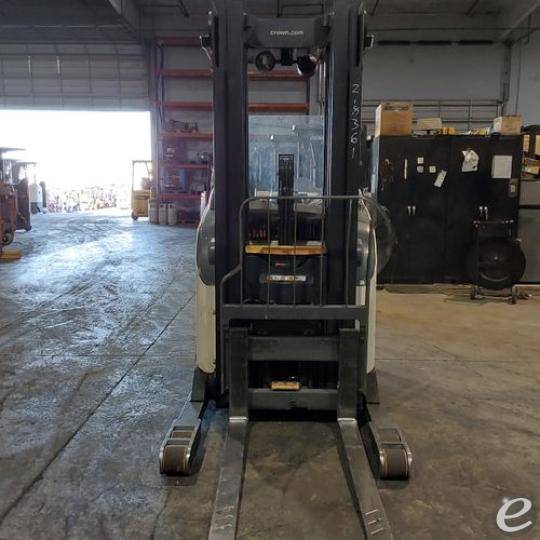 2016 Crown RR5725-45
