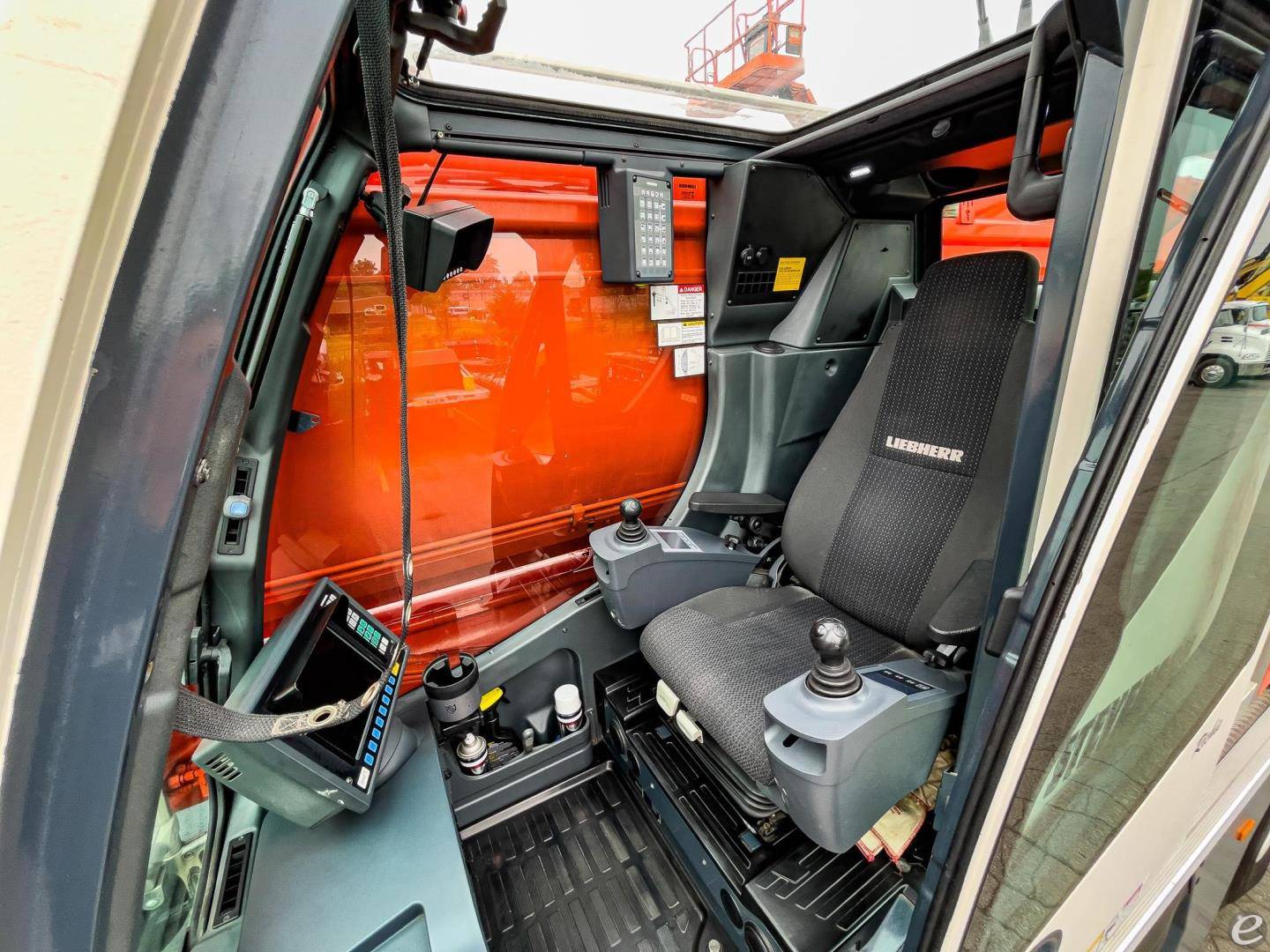 2016 Liebherr LTM1300-6.2