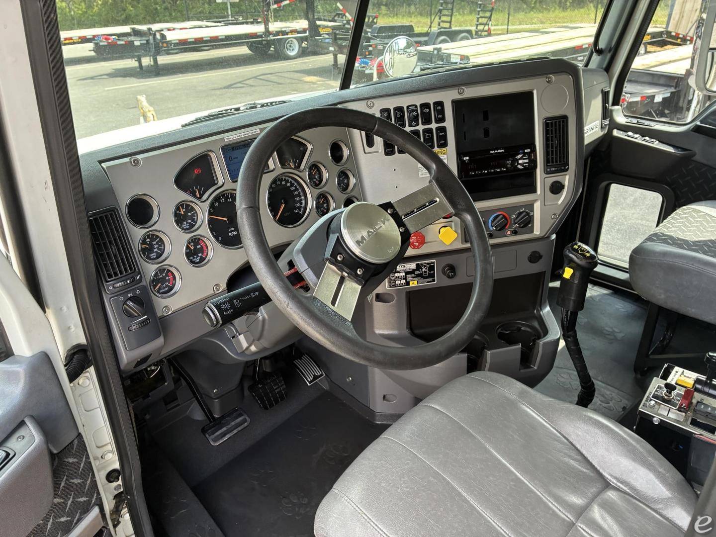 2018 Mack GRANITE GU713