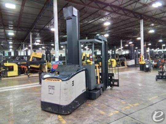 2010 Crown TSP6000-30 Electric Forklift - 123Forklift