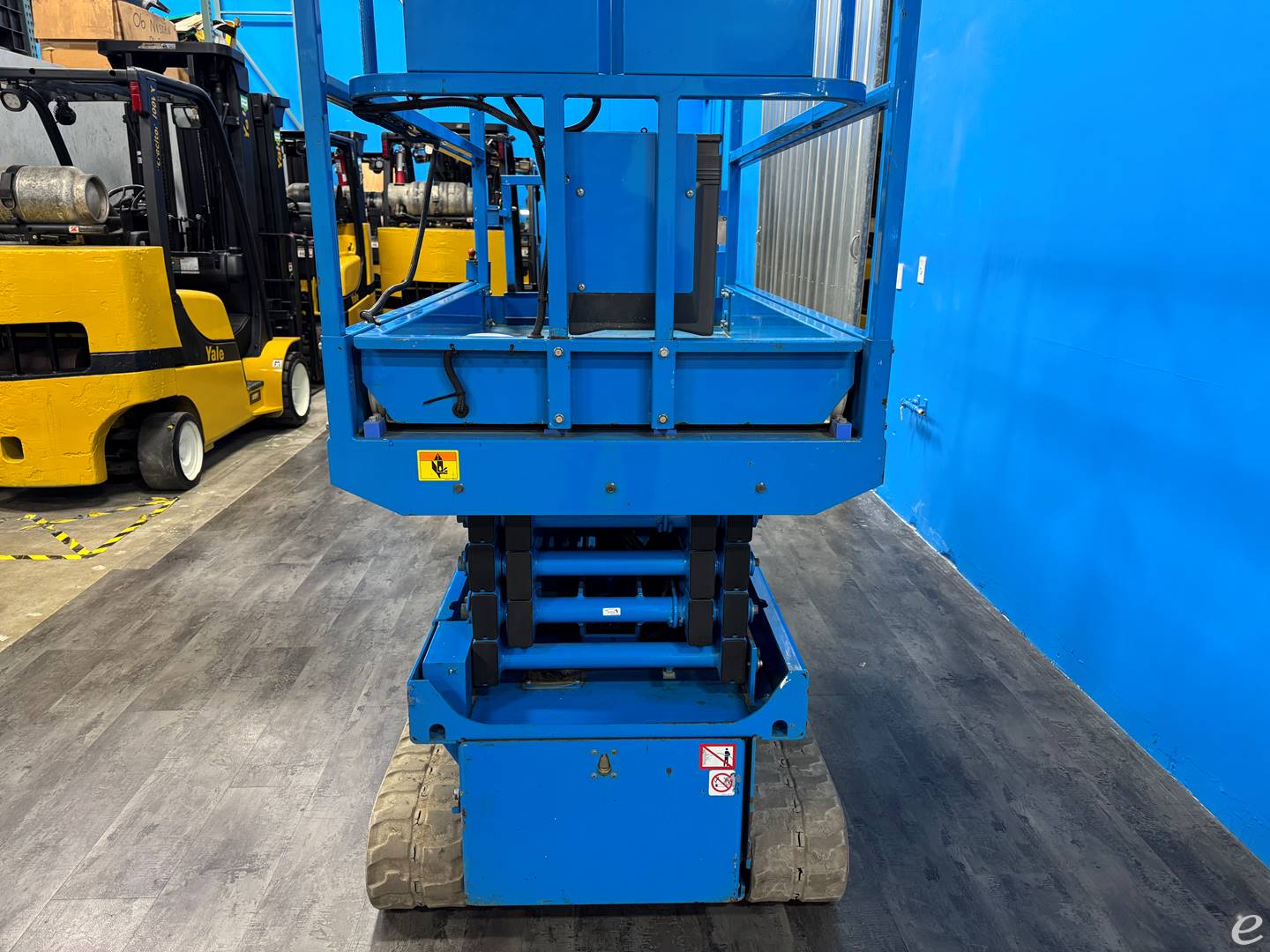 2016 Used AIRMAN ENCL061