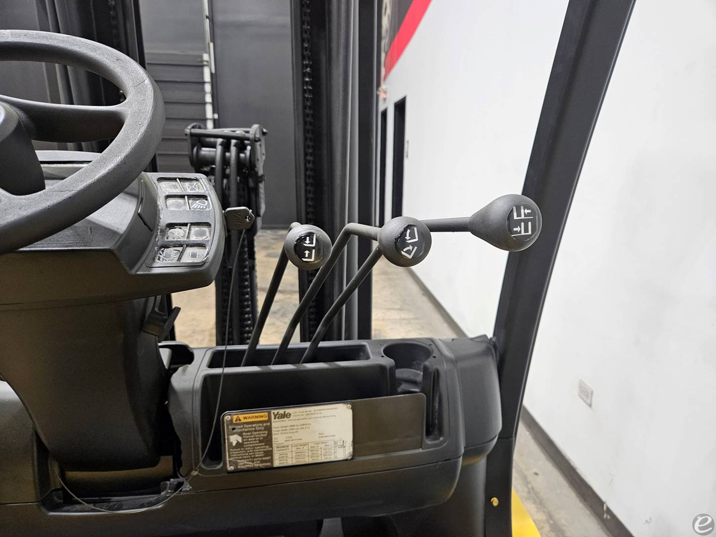 2016 Yale GLP060VX