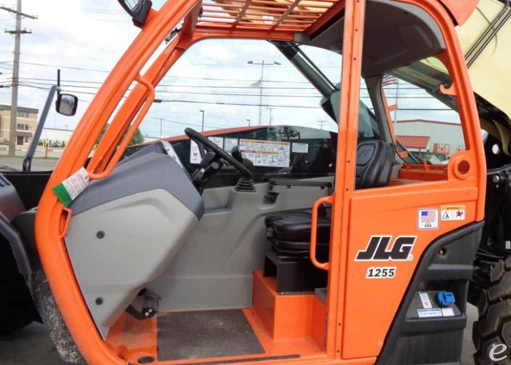 2026 JLG 1255