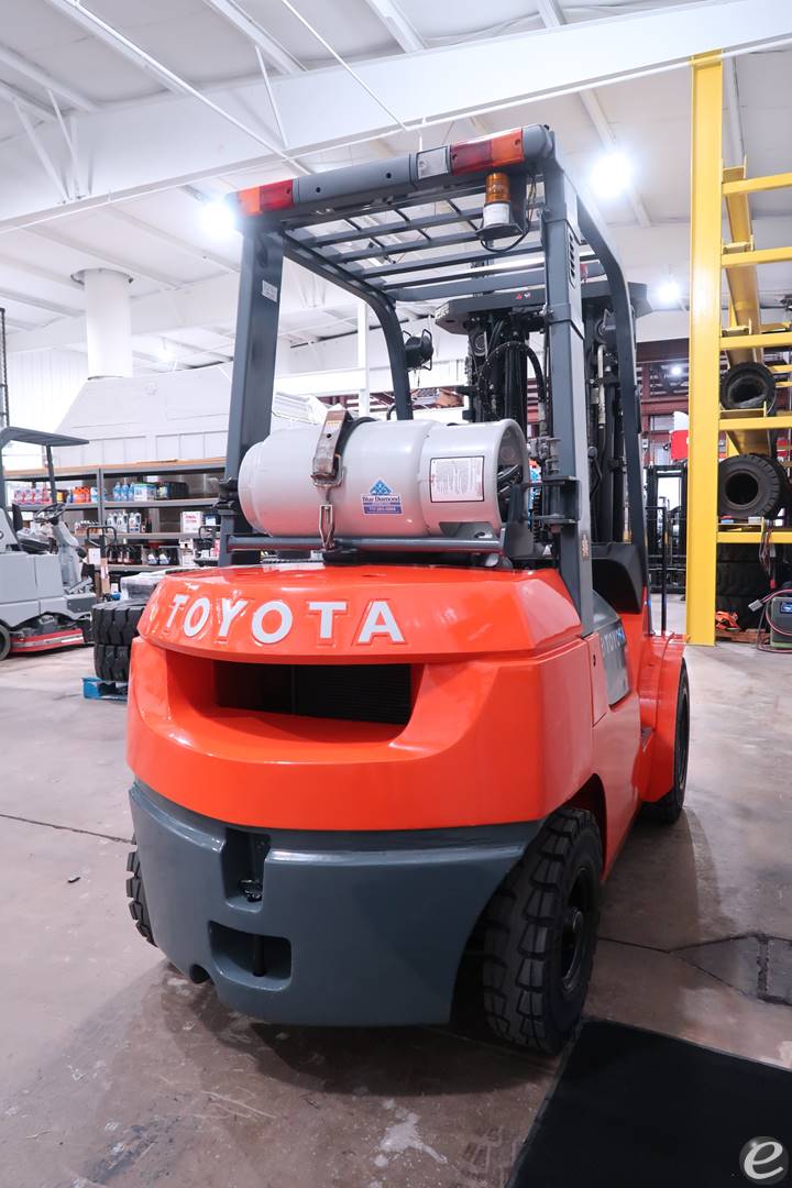 2006 Toyota 7FGU25 Dual Fuel Forklift - 123Forklift