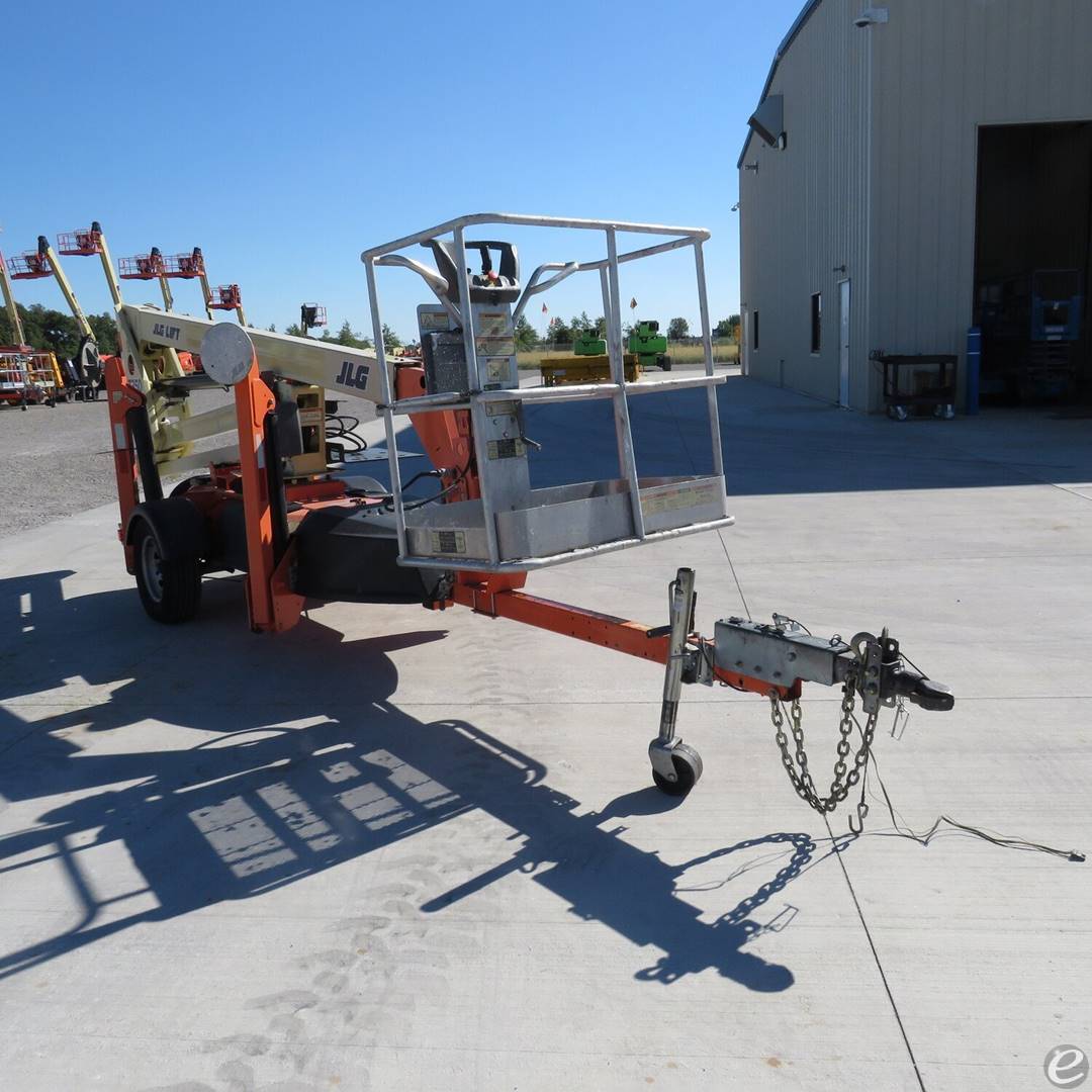 2019 JLG T350