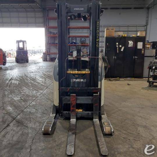 2018 Crown RR5725-45
