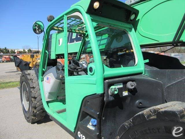 2015 JLG 1255