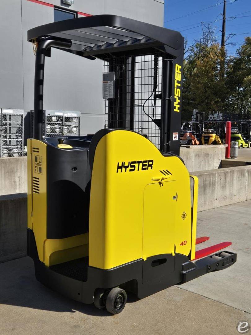 2017 Hyster N40ZR2 Electric Reach Truck - 123Forklift