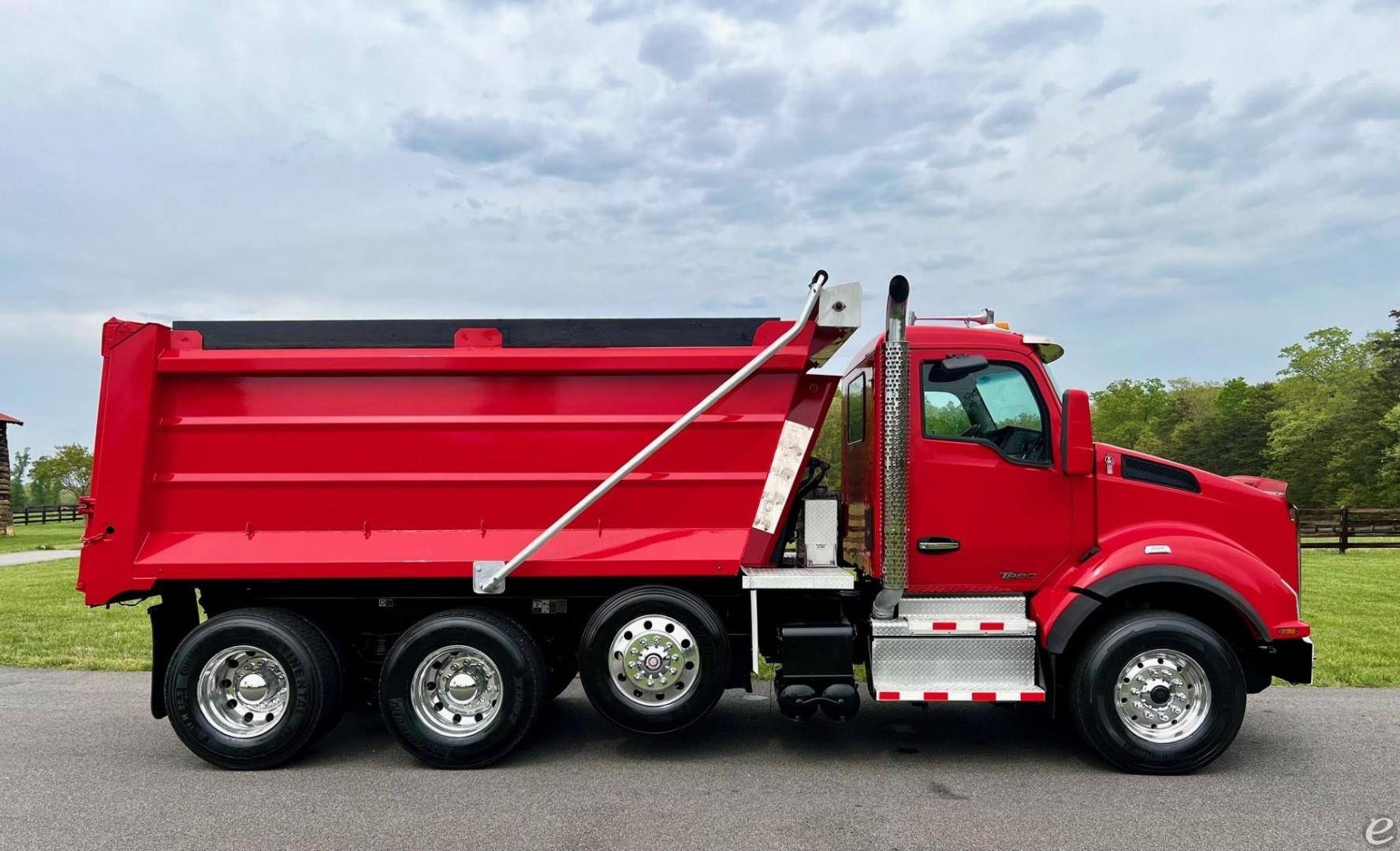 2020 Kenworth T880