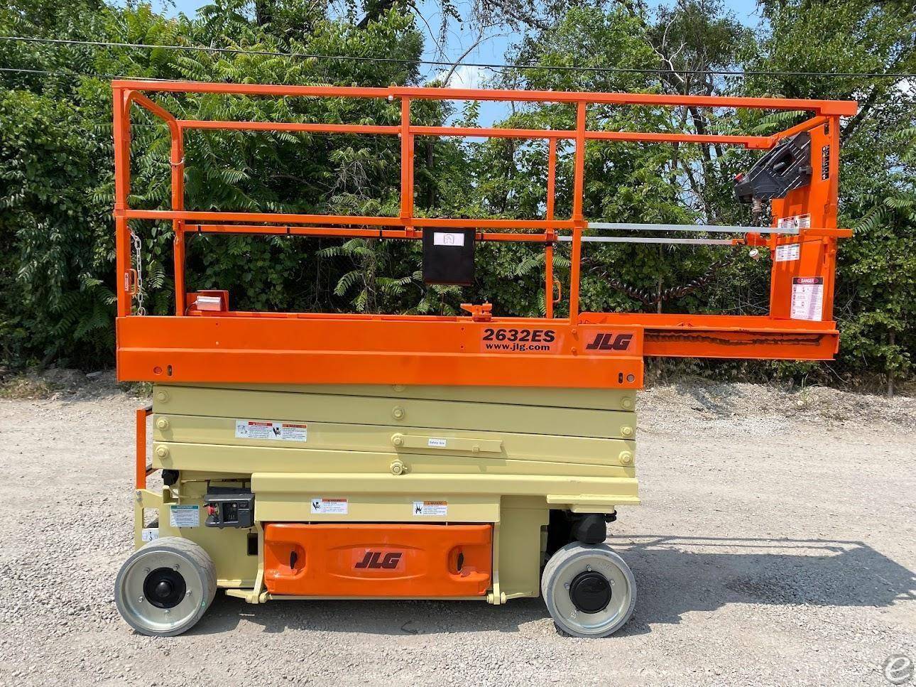 2016 JLG 2632ES Electric Scissor Li...