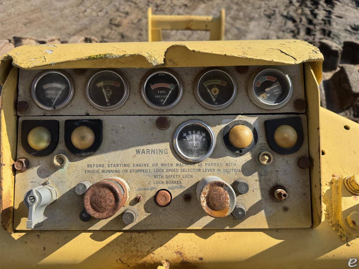 1970 Cat 825B