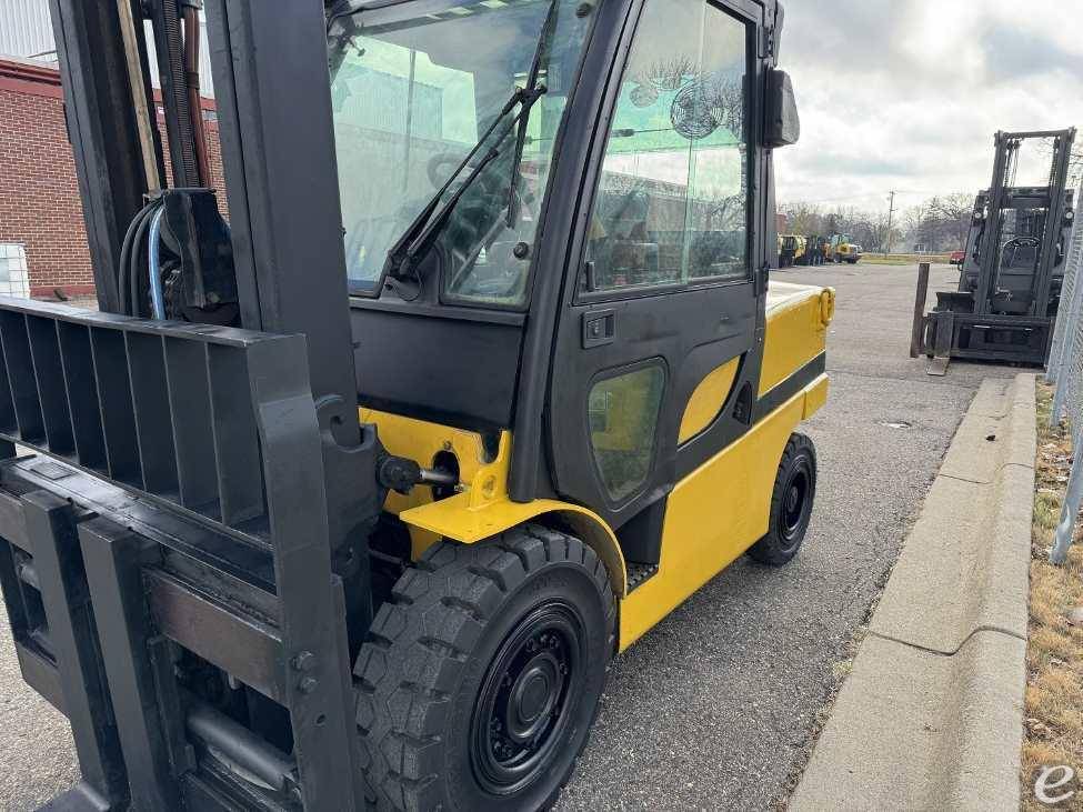 2017 Yale GDP110VX Diesel Forklift - 123Forklift