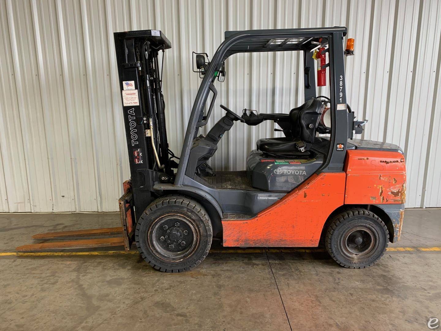 2013 Toyota 8FGU32 LP Gas Forklift - 123Forklift