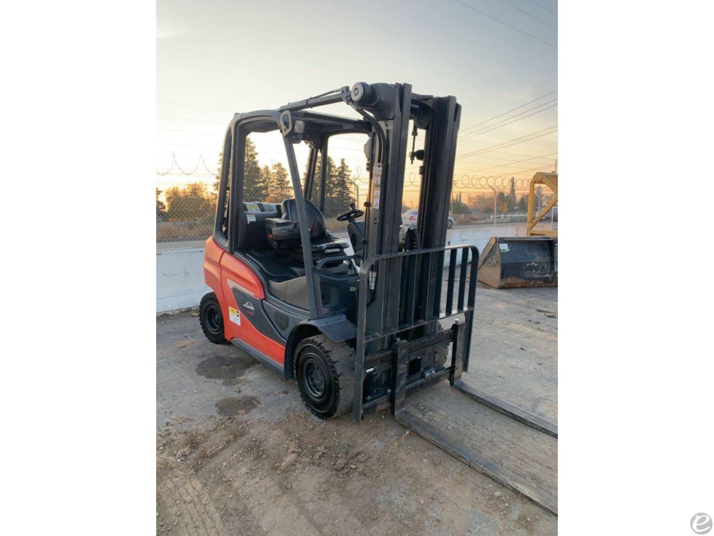 2022 Linde H25T