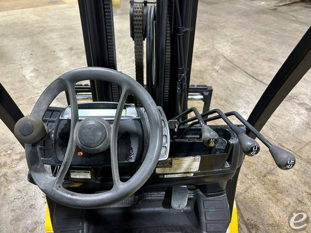 2019 Yale GLP030VXNEAE084