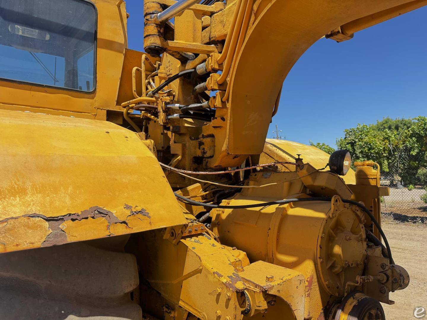 1984 Cat 615