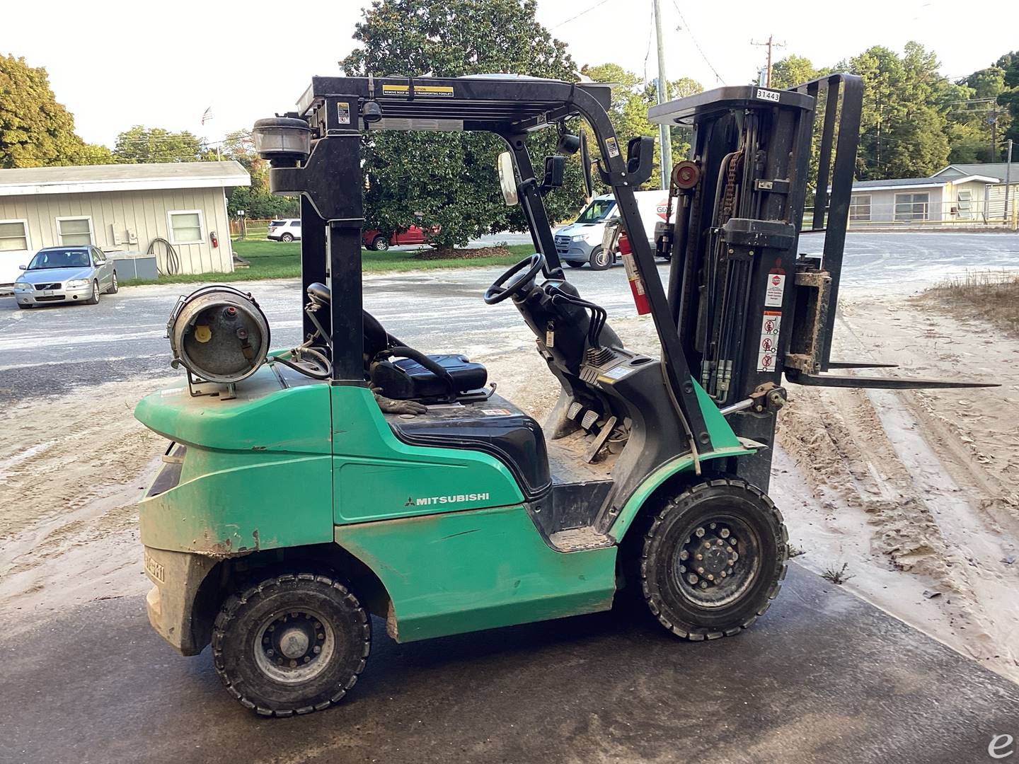 2022 Mitsubishi FG25N