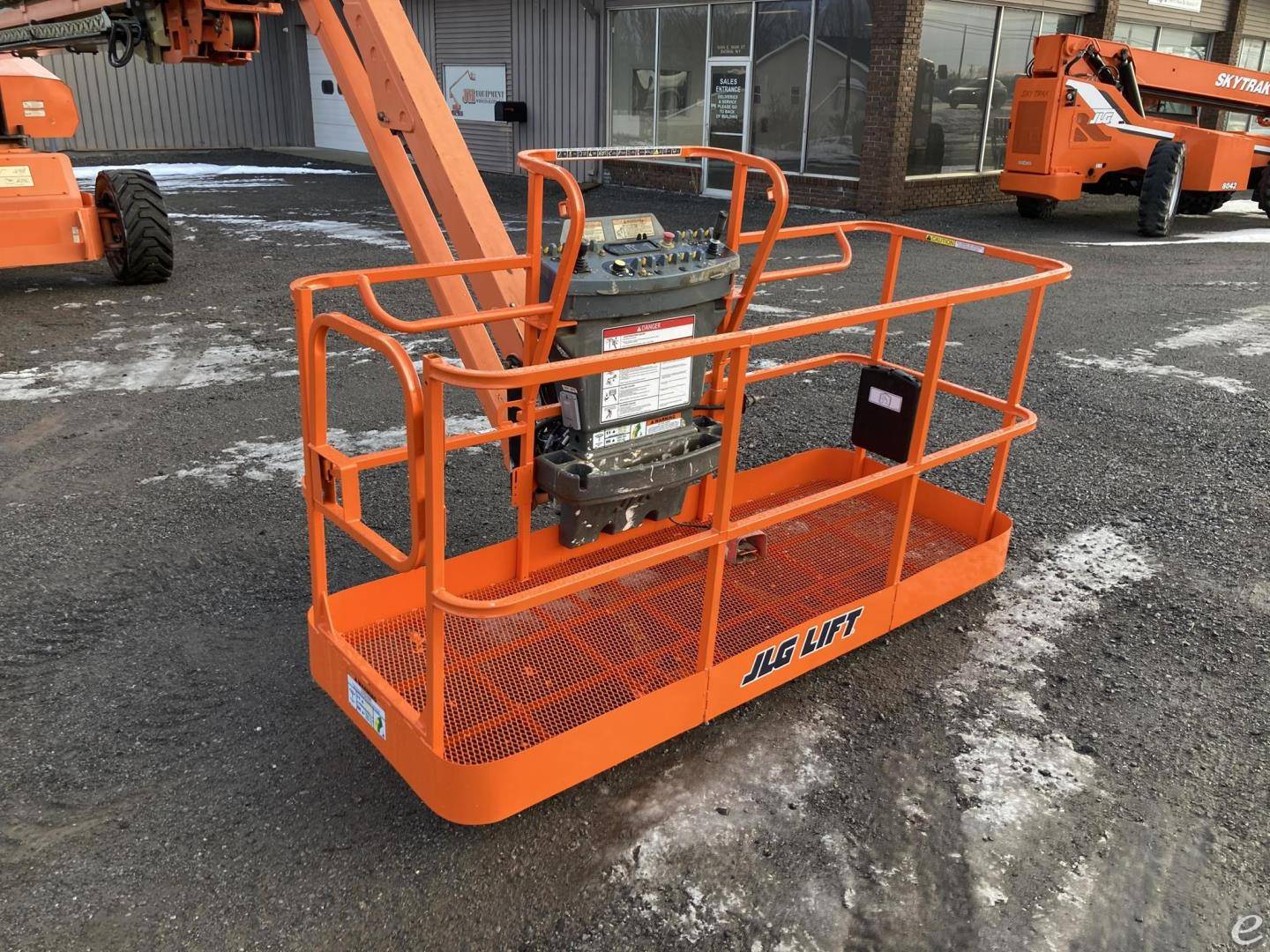 2011 JLG 1350SJP