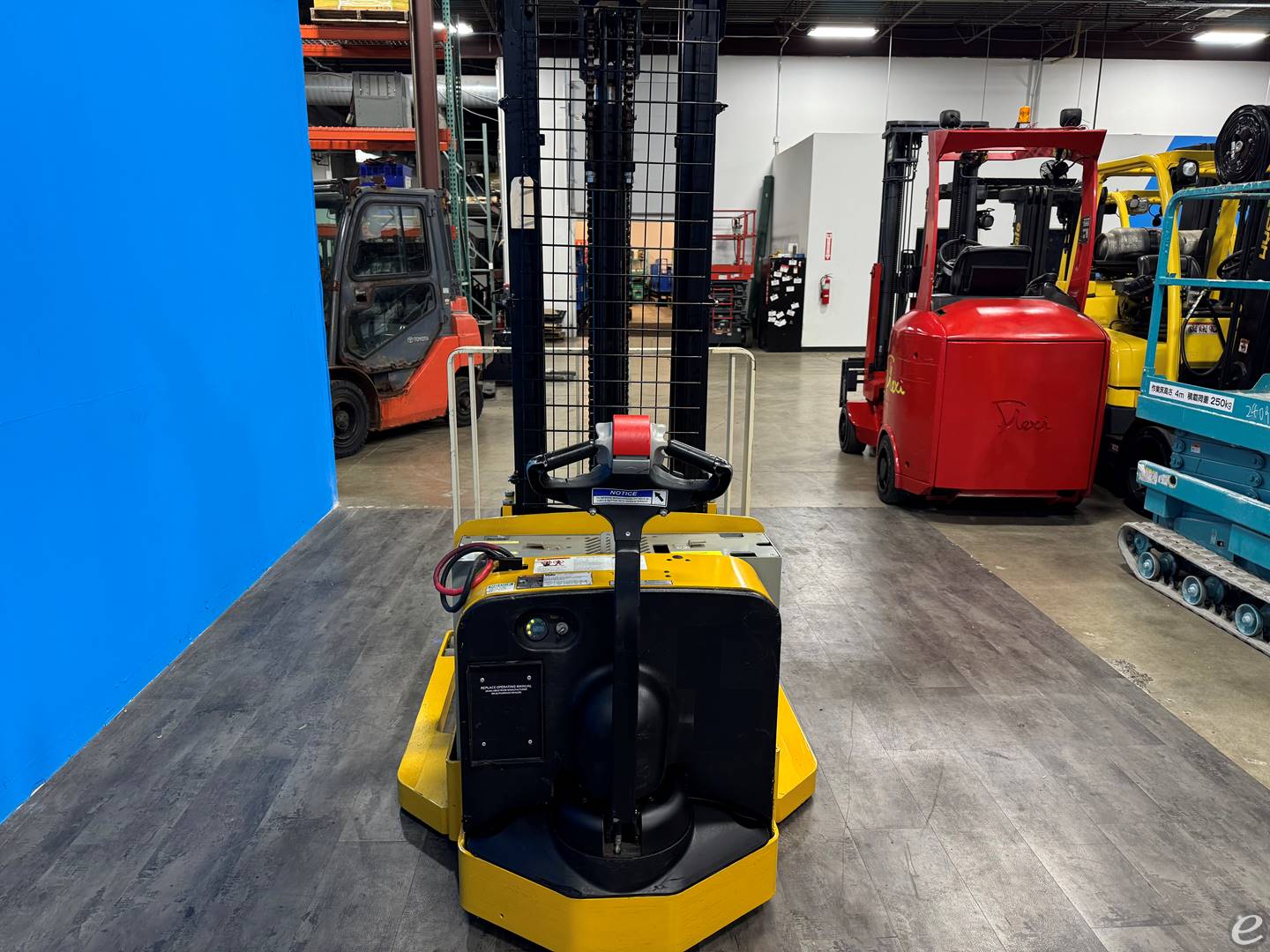 2017 Yale MSW040SF