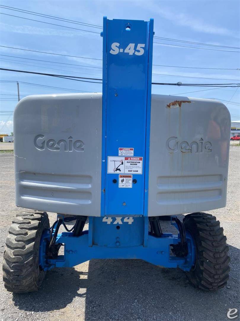 2012 Genie S45