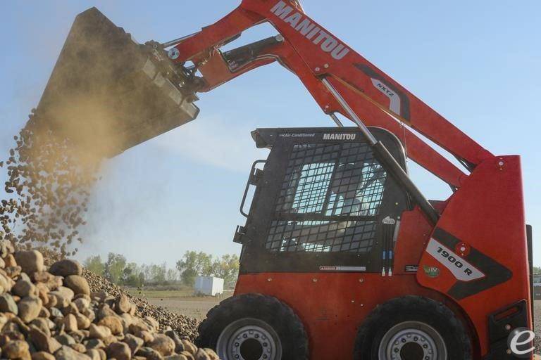 2026 Manitou 1900R