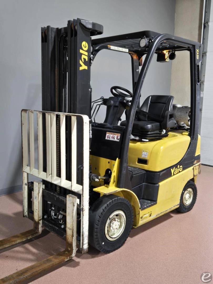 2018 Yale GLP040SVX LP Gas Forklift - 123Forklift