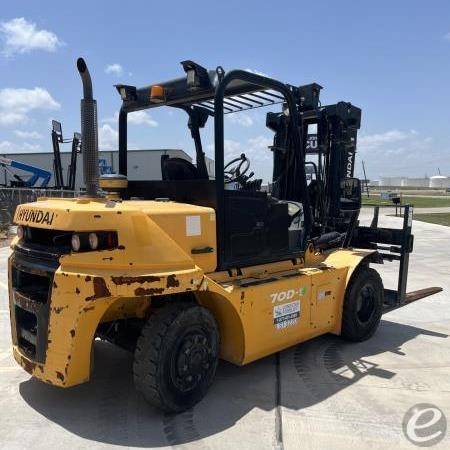 2019 Hyundai 70D-9