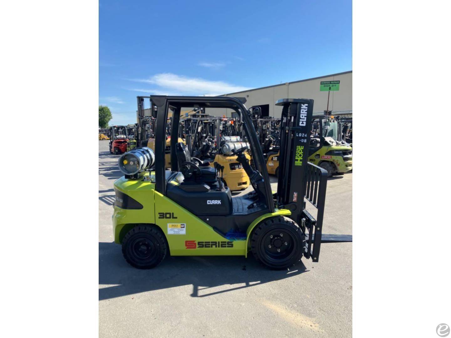 2024 Clark S30L