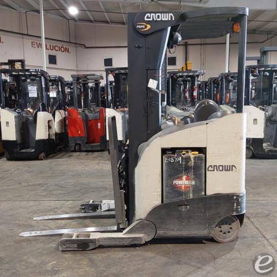 2019 Crown RR5725-45