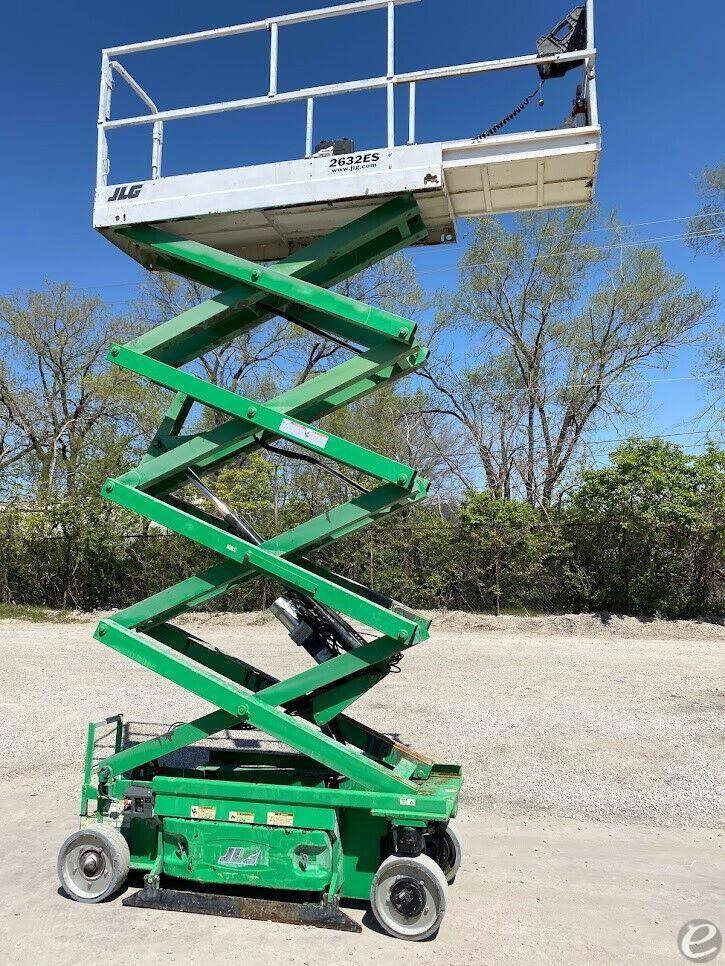 2015 JLG 2632ES Electric Scissor Lift - 123Forklift