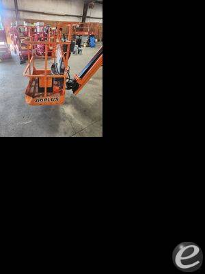2018 JLG E300AJP