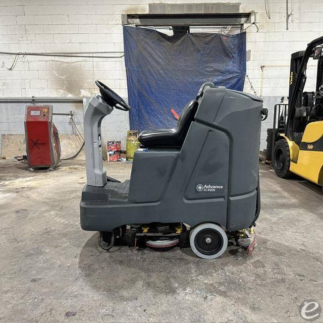 2023 Advance SC4000