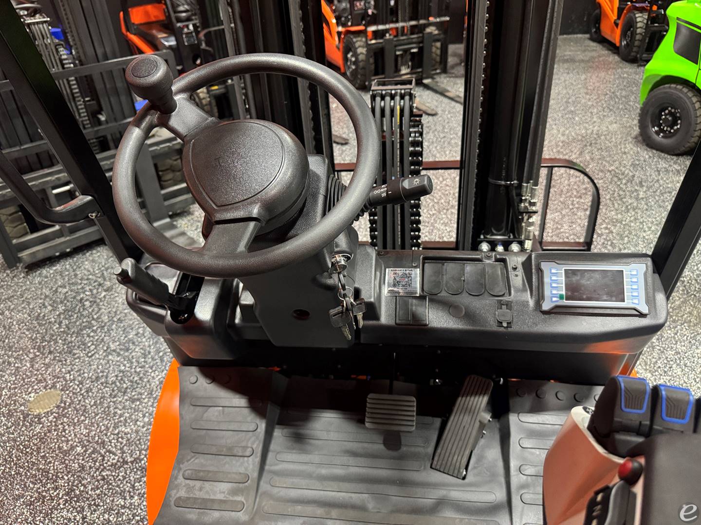 2026 Viper Lift Trucks FB35V