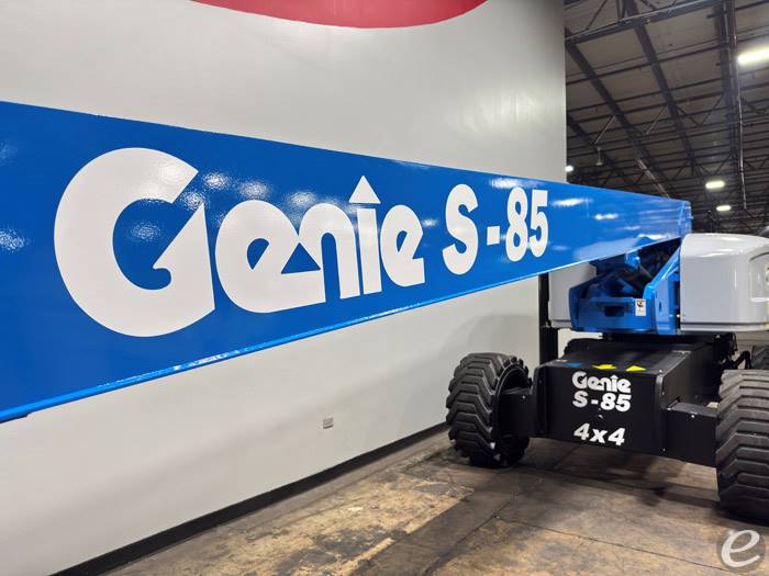 2014 Genie S85