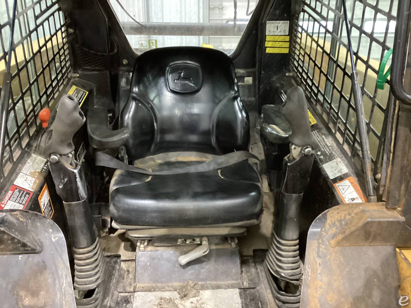 2006 John Deere 328B