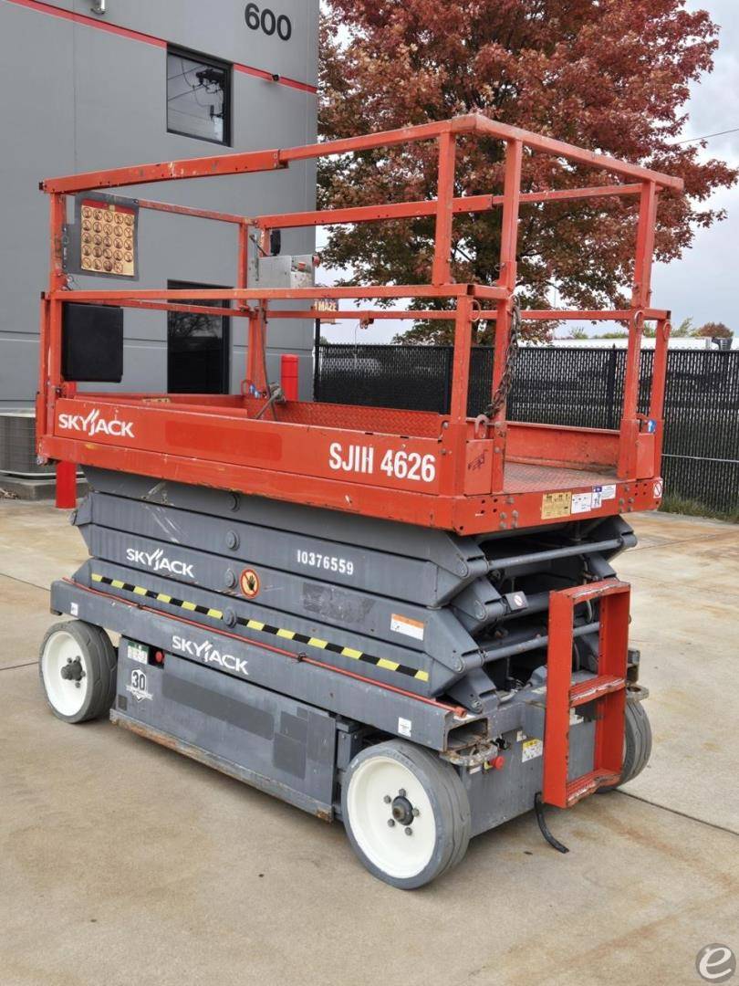 2015 Electric Skyjack Scissor Lifts SJIII4626 - 123Forklift