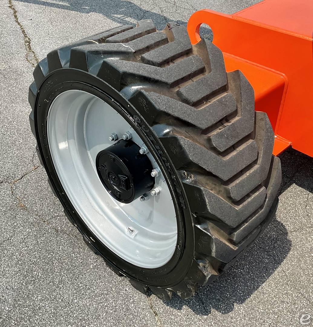 2018 JLG 600AJ