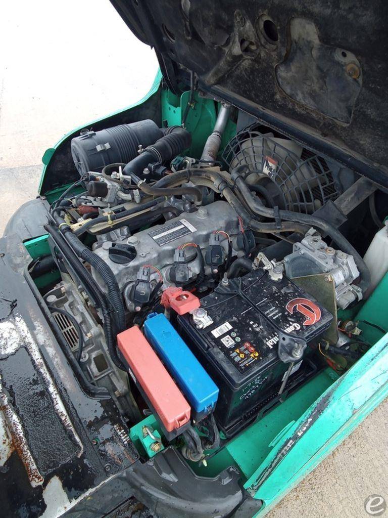 2020 Mitsubishi FG25N