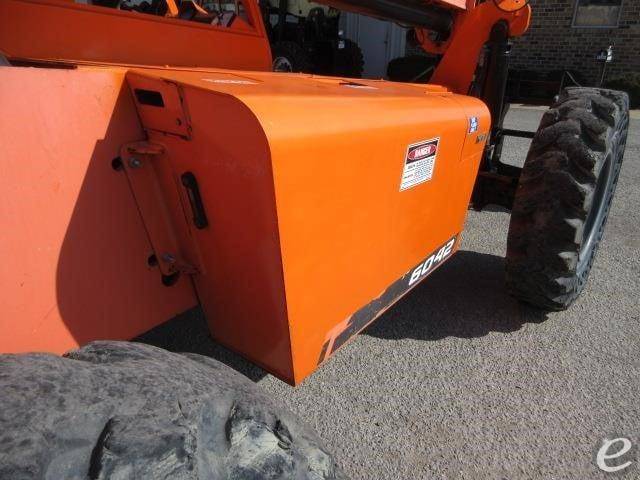 2016 JLG 6042