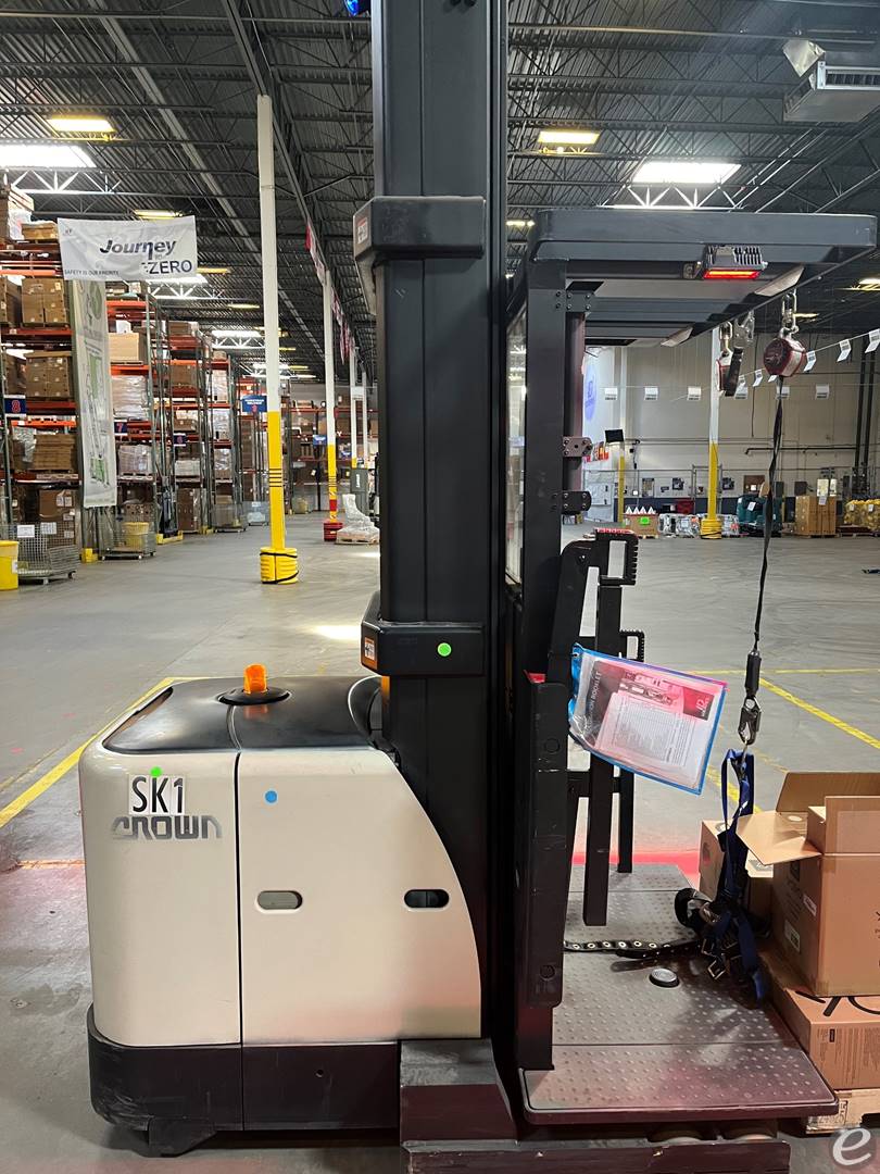 2018 Crown SP3520-30
