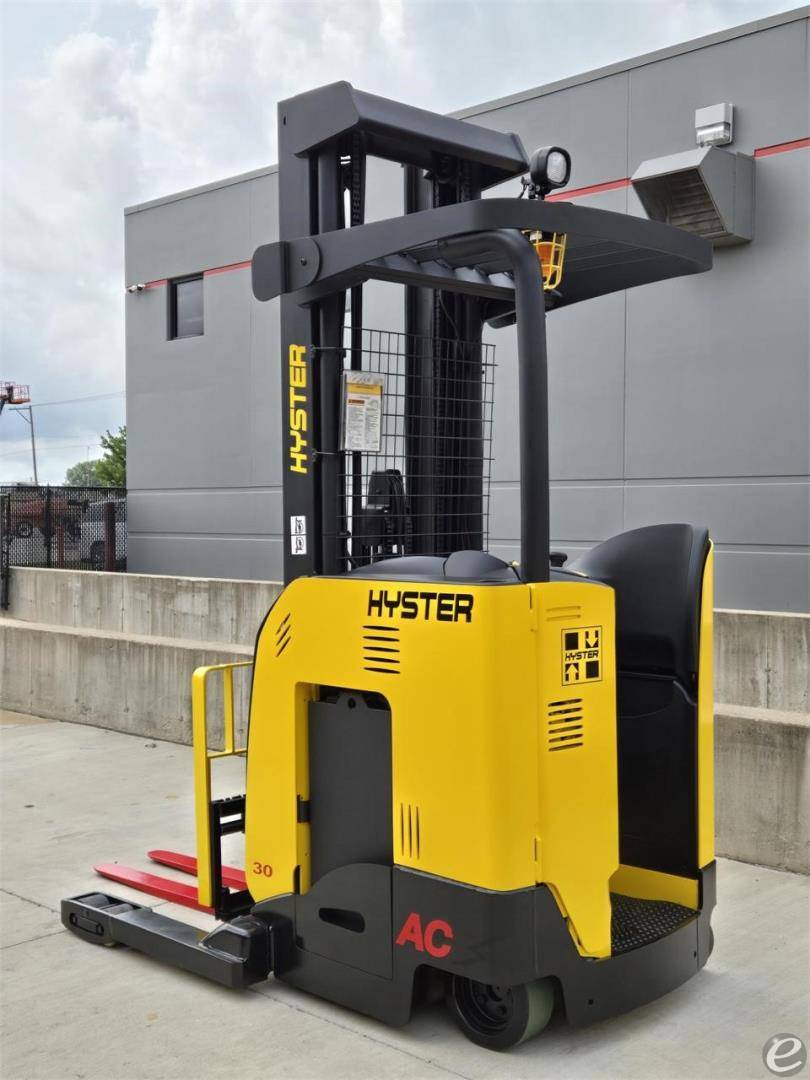 2018 Hyster N30ZDR2 Electric Reach Truck - 123Forklift