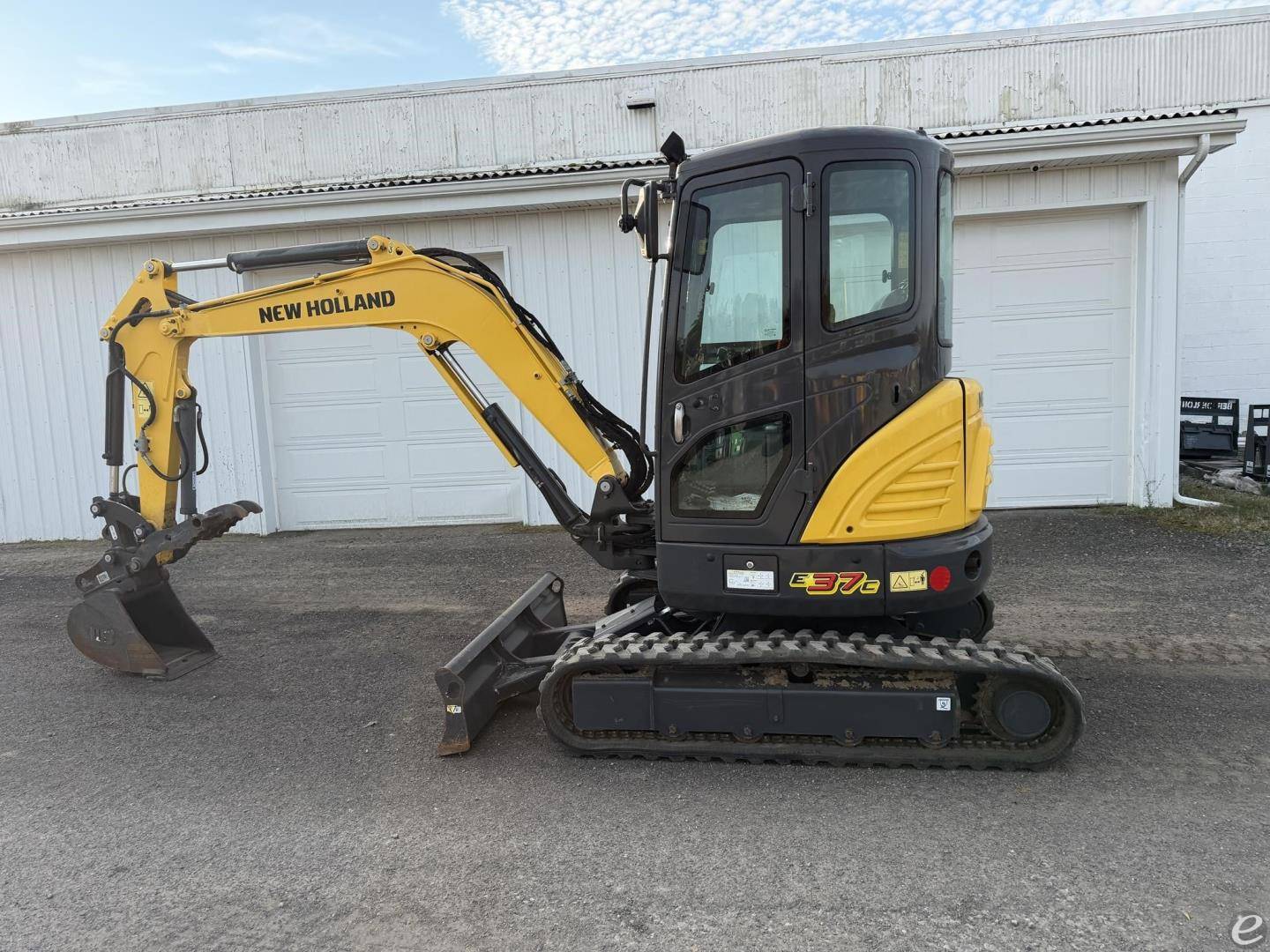 2024 New Holland E37C