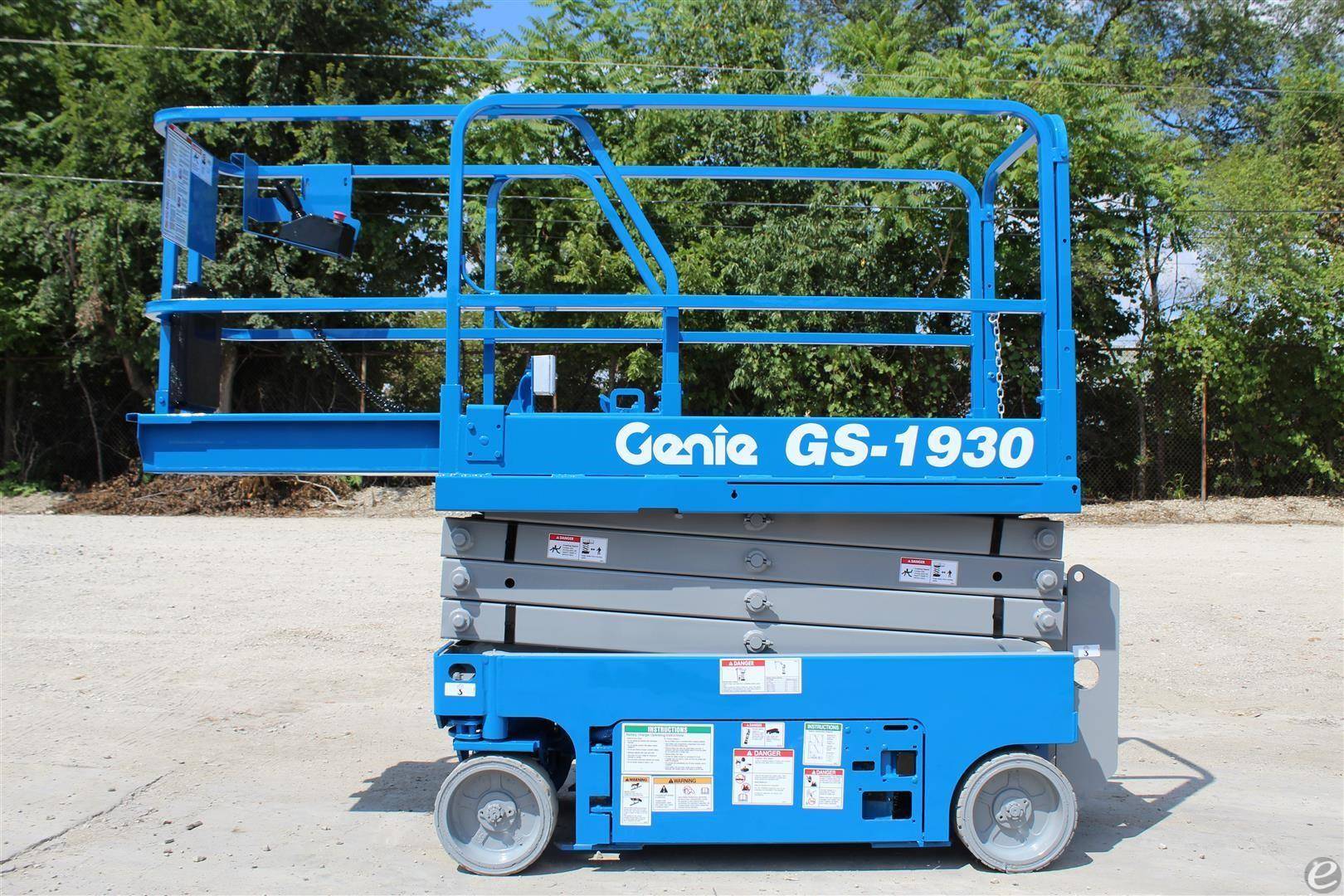 2018 Genie GS1930 Electric Scissor Lift - 123Forklift