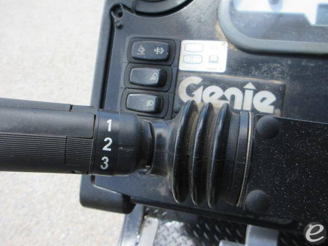 2016 Genie GTH844