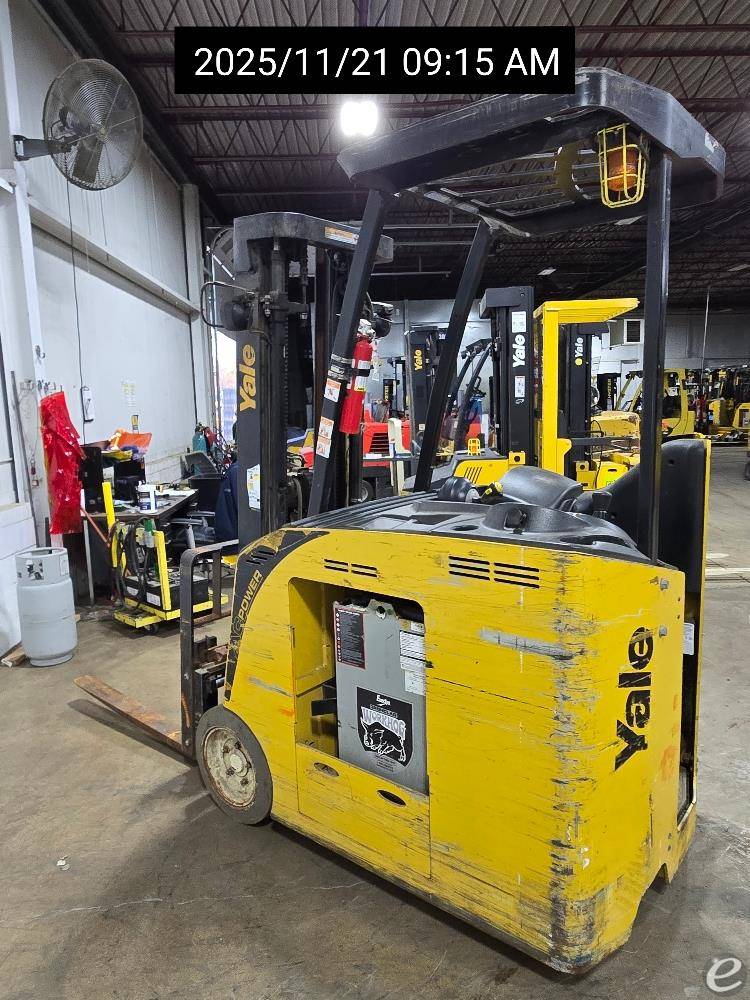 2019 Yale ESC040AD